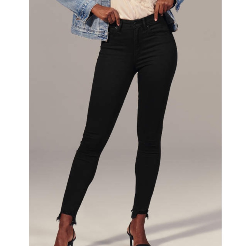 Abercrombie Curve Love High Rise SkinnyAnkle Jeans